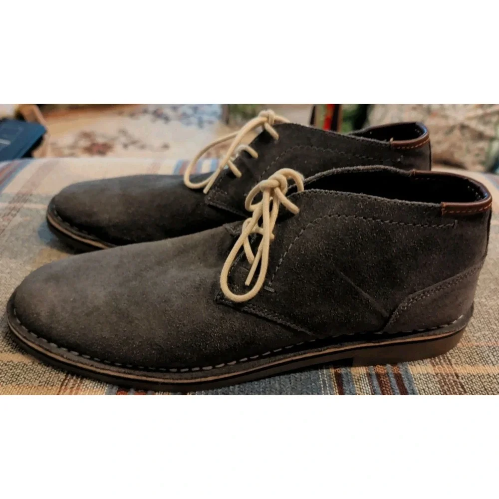 Kenneth Cole Men Size 10.5 M Reaction 'Desert Sun' Gray Suede Chukka Boots